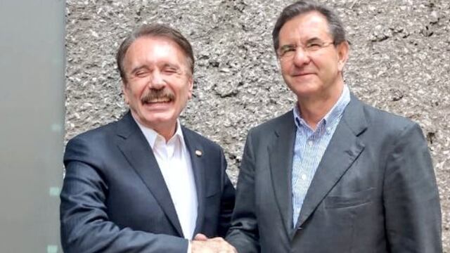El futuro titular de la SEP junto con Mario Rodríguez, Director General del IPN con quien sostuvo un encuentro esta tarde.