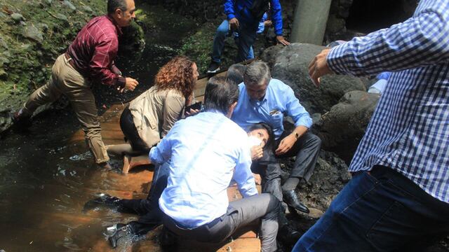 Esposa del alcalde de Cuernavaca entre las heridas por caída del puente colgante
