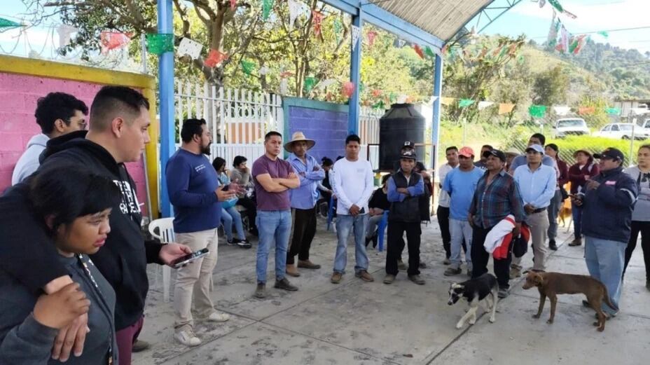 Pobladores de Ocoxaltepec ataron a un poste a Juan Jesús Anzures, alcalde de Ocuituco, Morelos