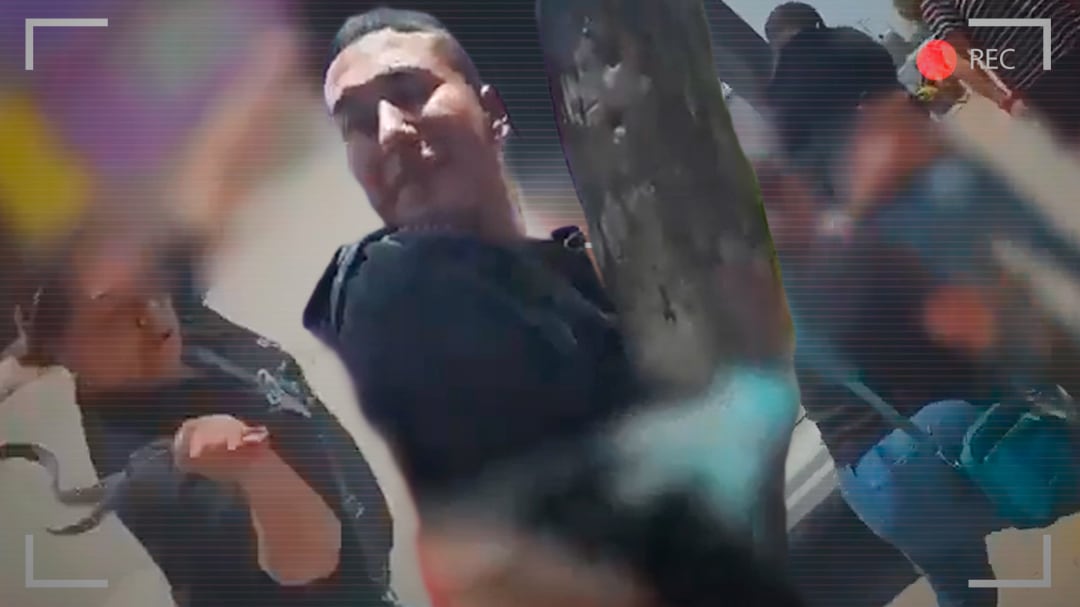“Yo te voy a presentar”: madre enfrenta a cinturonazos a su hijo acusado de robo en Nezahualcóyotl