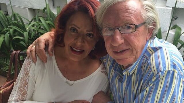 Verónica Gallardo con su esposo Robert Alexander 'El Gringo'.