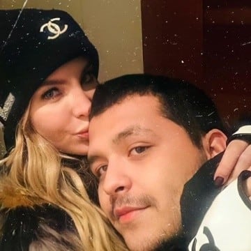 belinda_y_chris_nodal_instagram_crop1611695878701.jpg_943222218