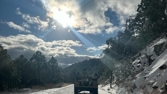 Nieve en Sonora: Frente Frío 25 dejó imágenes muy bellas pero afectaciones en carreteras