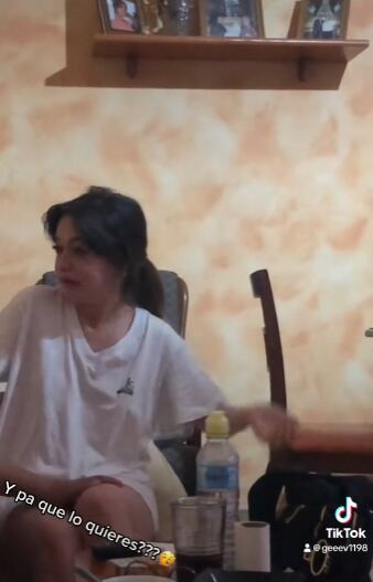 Joven llora porque no tiene novio