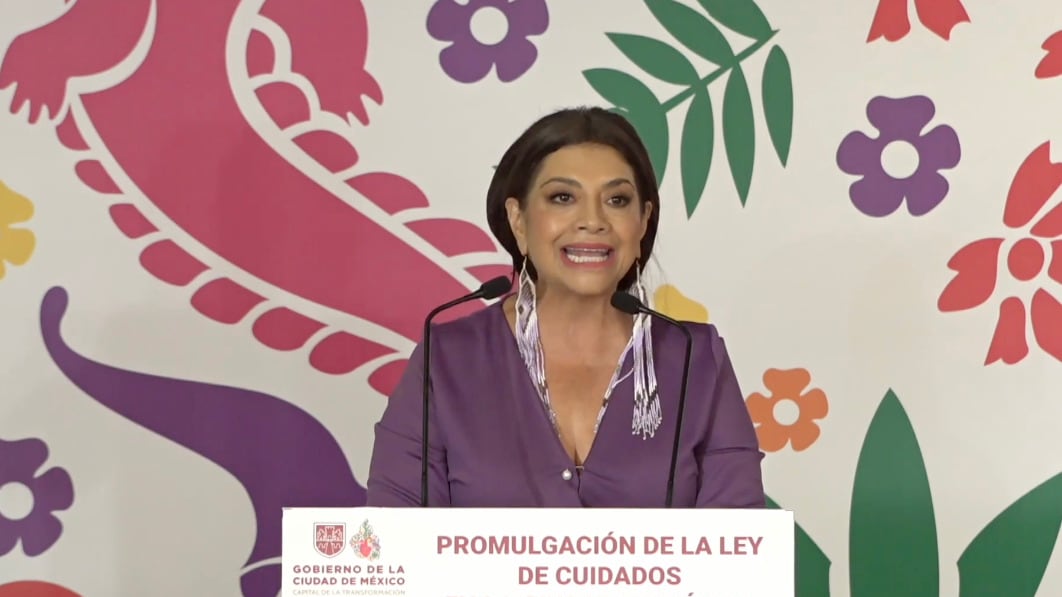 Las claves de la nueva Ley de Cuidados en CDMX, explicadas por Clara Brugada