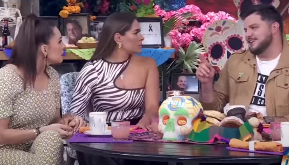 Paul Stanley se burla de la edad de Galilea Montijo