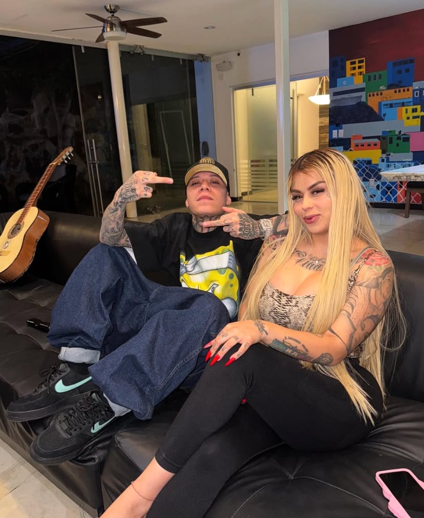 Santa Fe Klan y Mona