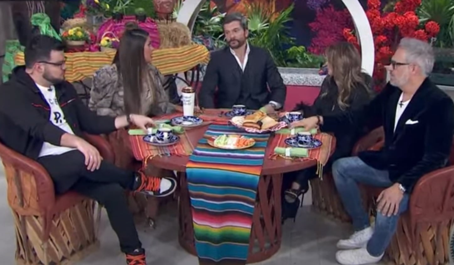 Galilea Montijo perrea en vivo