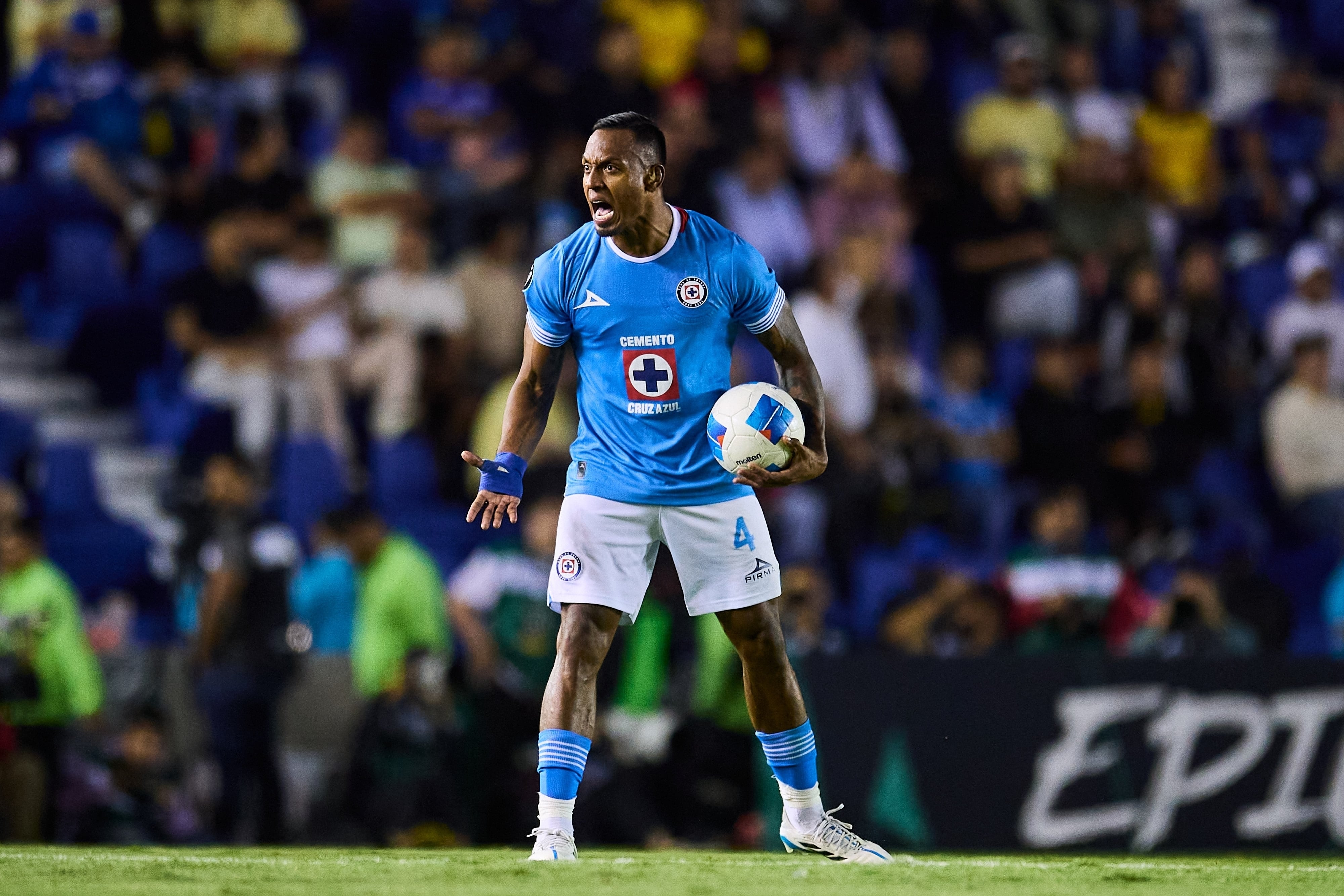Willer Ditta, jugador de Cruz Azul.