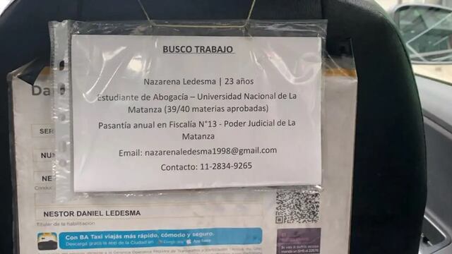 Taxista pega CV de su hija en asiento de su auto