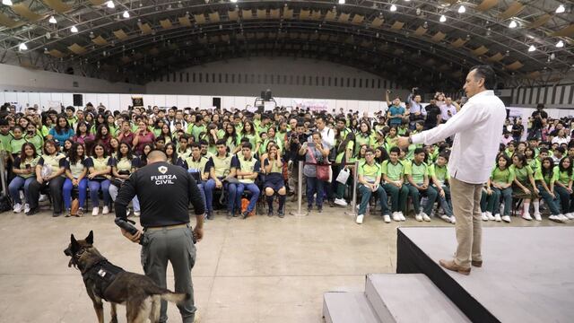 Cuitláhuac García inaugura Feria de Paz y Desarme Voluntario