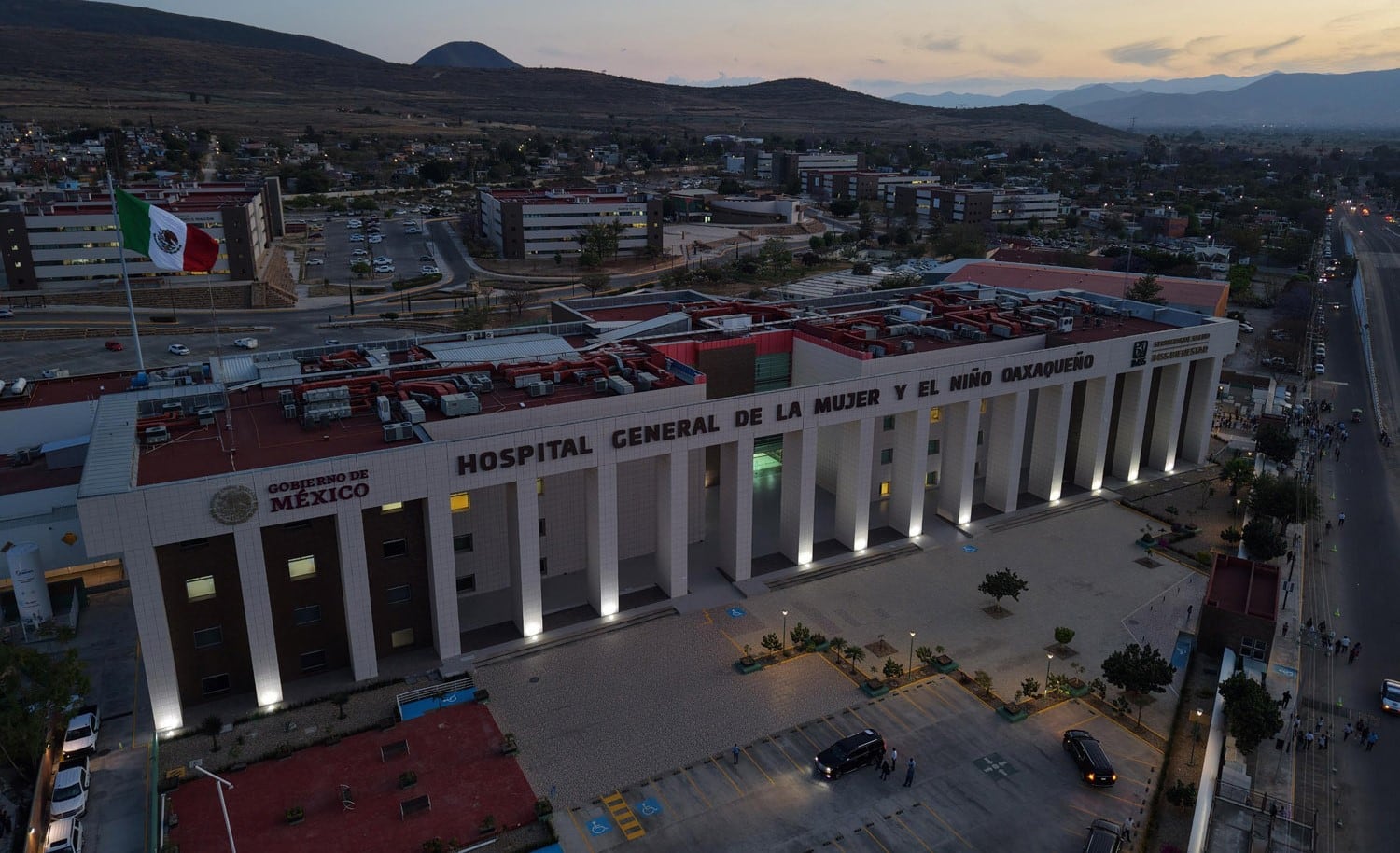 Claudia Sheinbaum inaugura Hospital General de la Mujer y la Niñez, en San Bartolo Coyotepec, Oaxaca