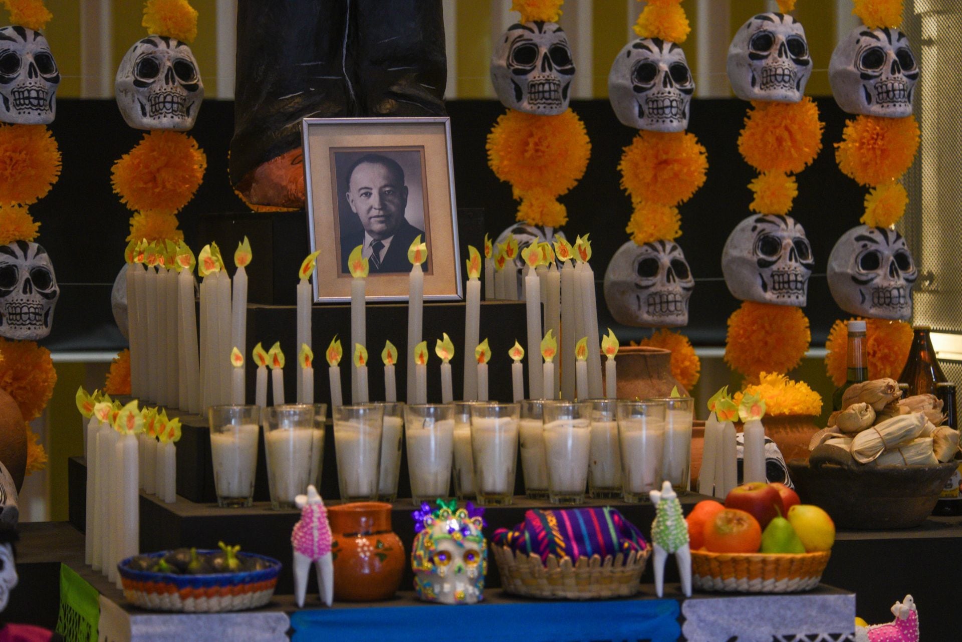 Altar para el Día de Muertos en México para las almas del 30 de octubre