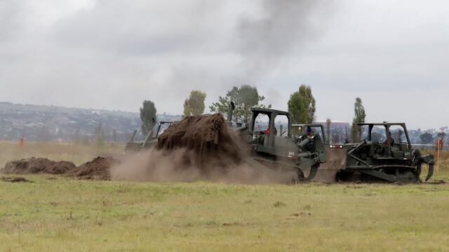 Inicio de las obras de construcción del aeropuerto de Santa Lucía