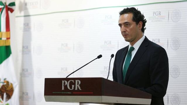 El subprocurador Alberto Elías Beltrán en conferencia de prensa.