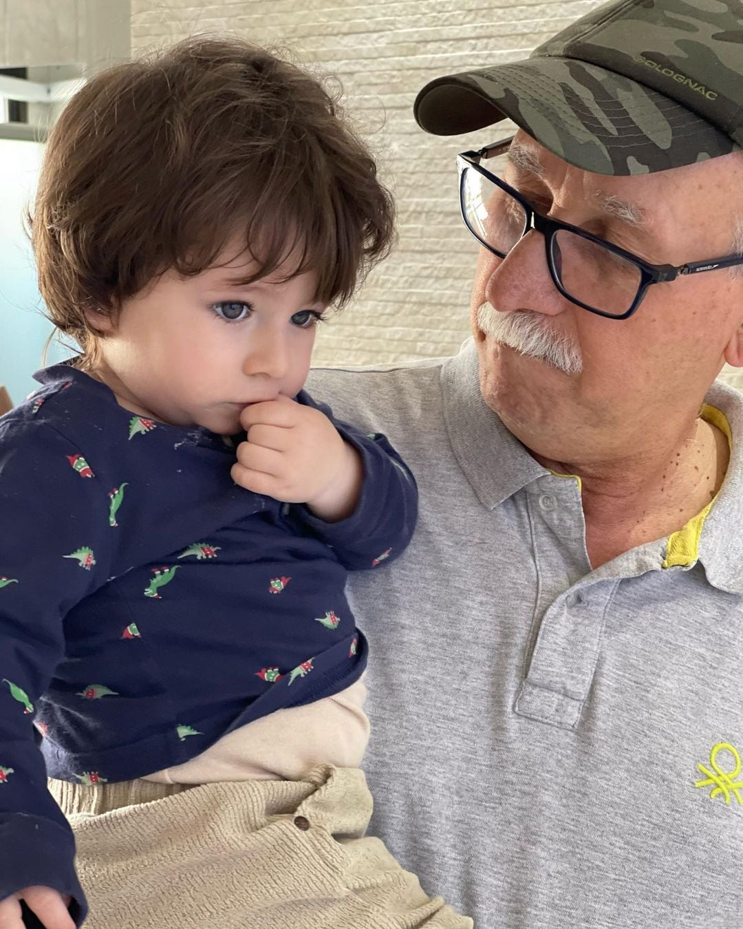 Thor, hijo de Lygia Fazio y su papá.