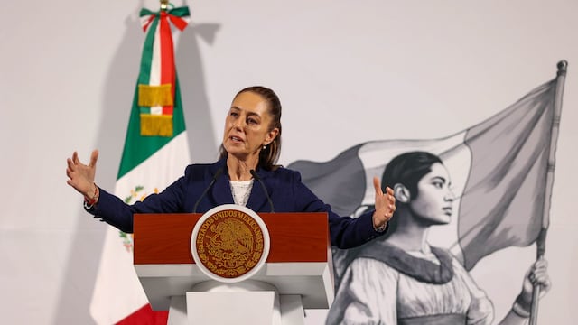 Claudia Sheinbaum, Presidenta de México, habló sobre el supuesto desaire de la dirigencia de Morena durante la asamblea informativa que encabezo el día de ayer en el Zócalo