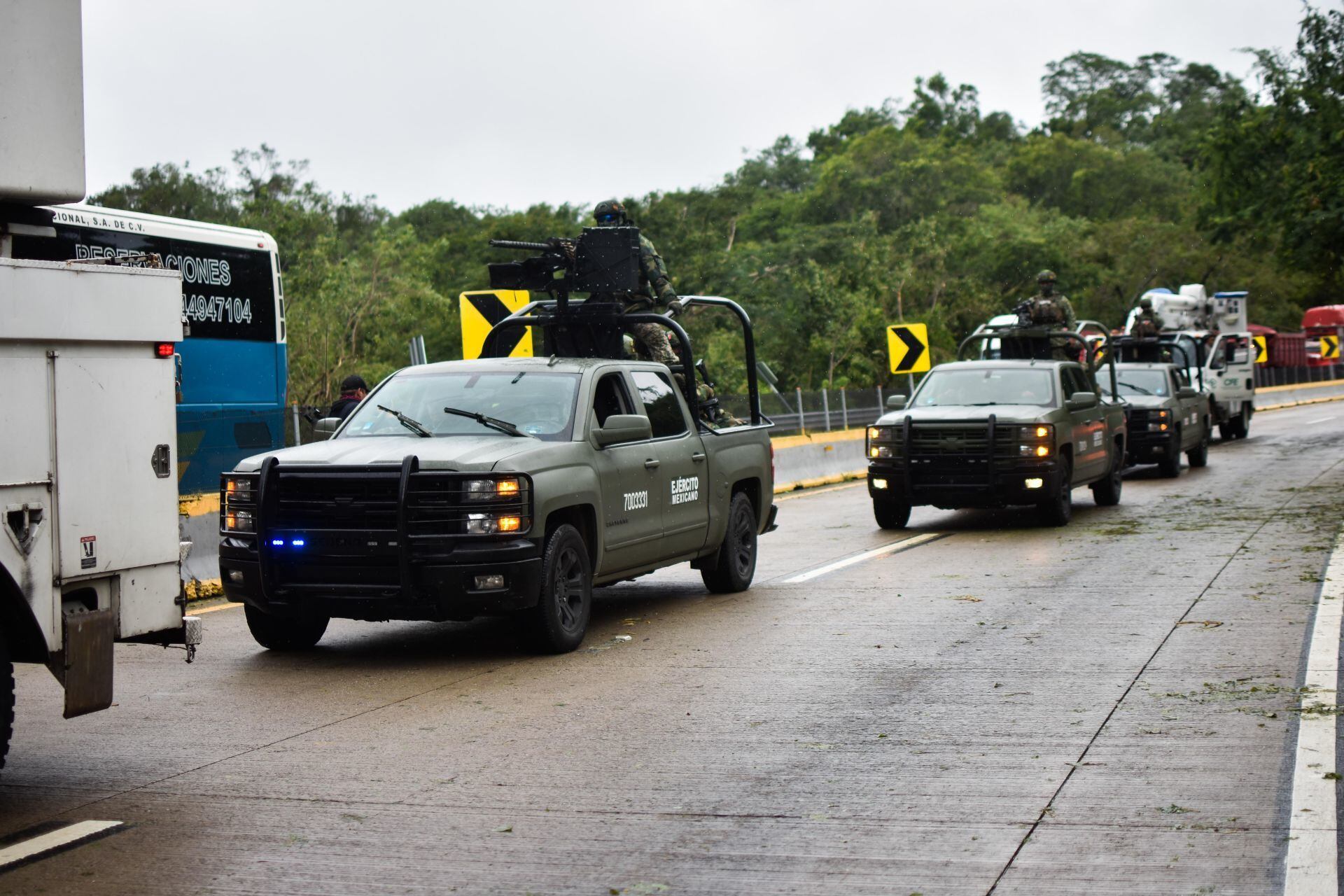 Militares en la Autopista del SOL con dirección a Acapulco