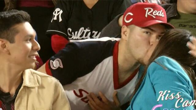 VIDEO: ¿Infiel? Se besó con otro en su cara y TikTok quiere saber si eran amigos o novios