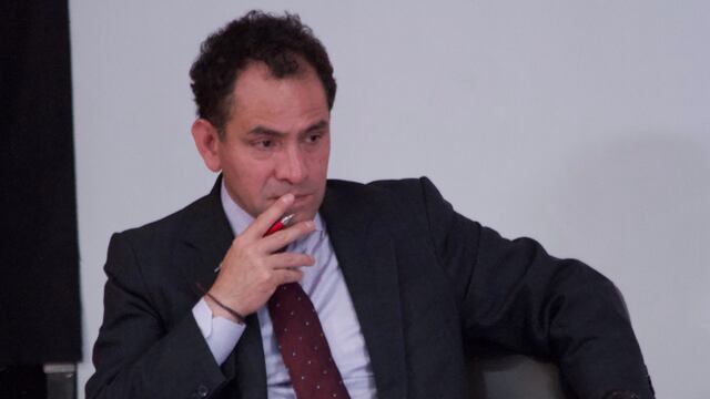 Preocupa la desaceleración económica al titular de Hacienda