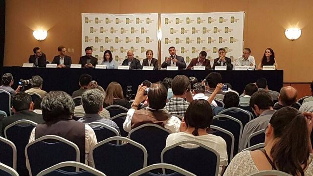 Conferencia Gobierno Espía