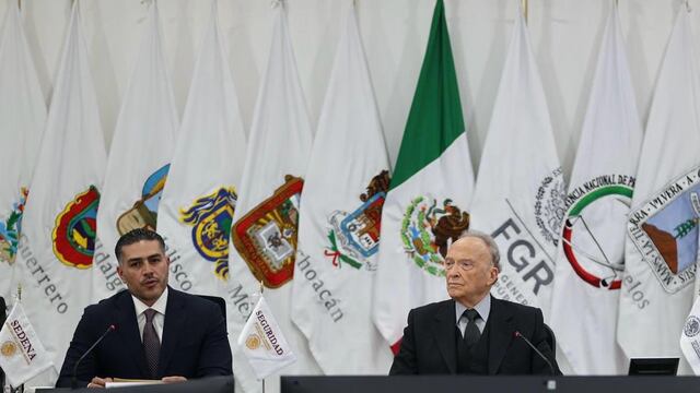 Omar García Harfuch agradece al fiscal general Alejandro Gertz Manero.