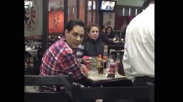 Discriminan a pareja de lesbianas.