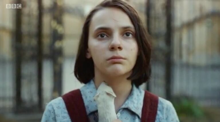 Dafen Keen como Lyra Belacqua