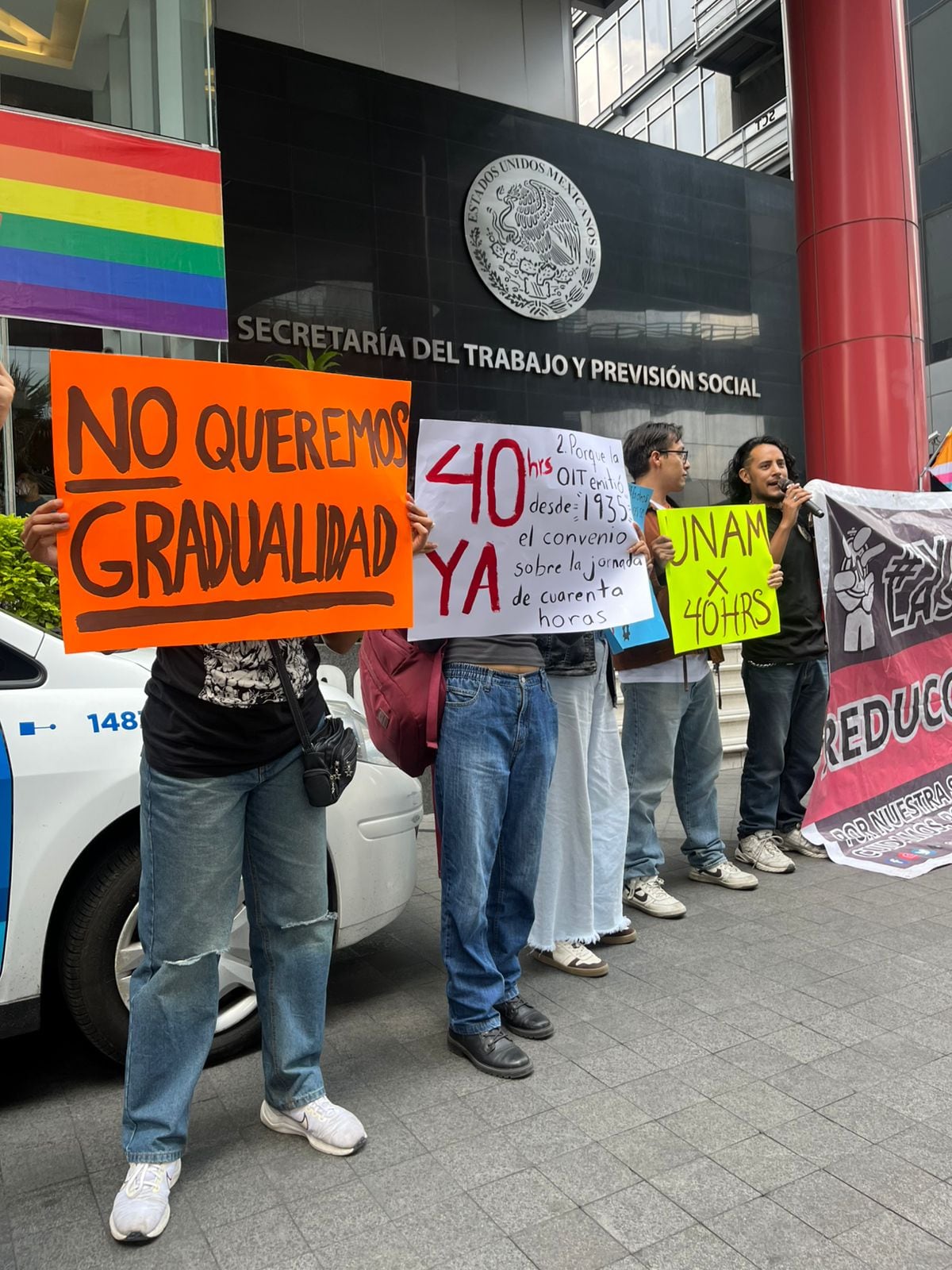 Protesta del Frente Nacional por las 40 horas en la Secretaria del Trabajo y Previsión Social