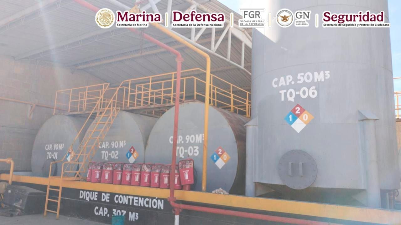 Aseguran 250 mil litros de huachicol en empresa fachada de Veracruz