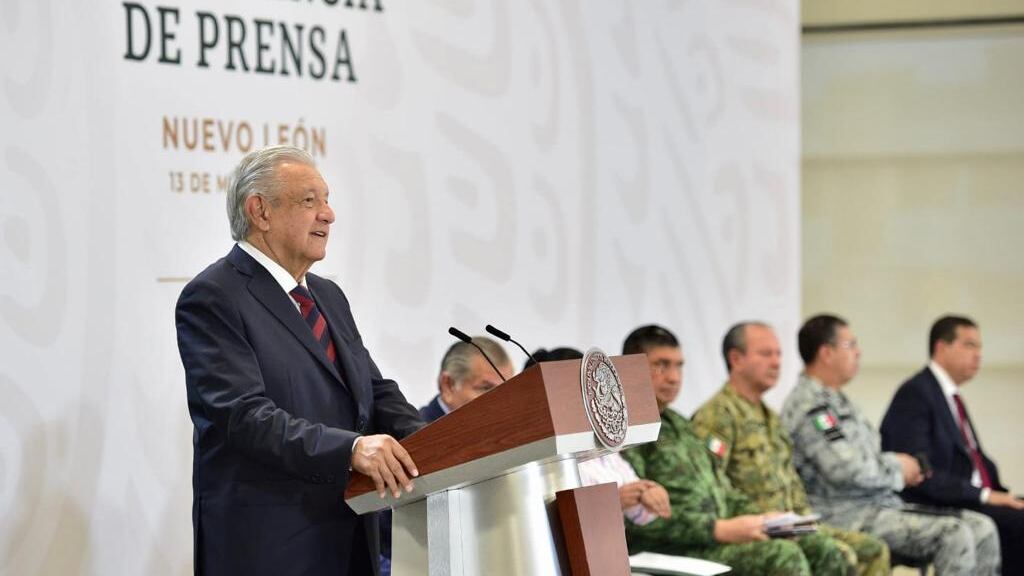 AMLO manda abrazo al “Bronco”, pero pide hacer a un lado la idea de que hay venganza política