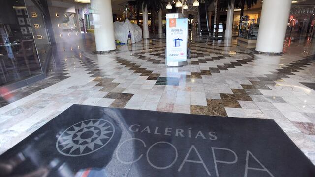 Hacen el "robo del siglo" a empleada de joyería en Galerías Coapa