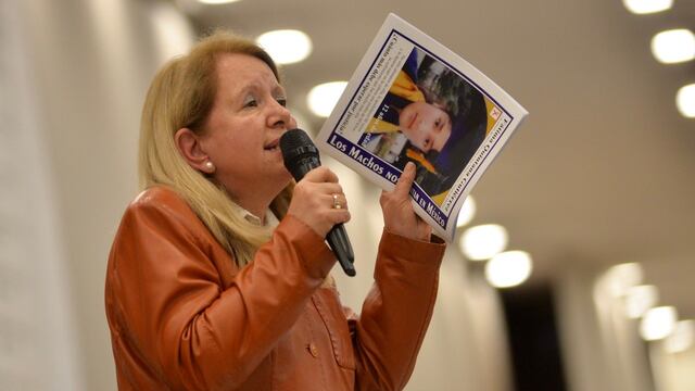 Loretta Ortiz. Resultados de Foros.