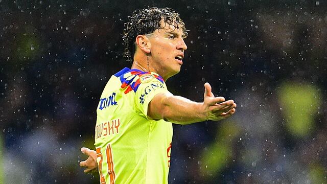 Igor Lichnovsky con América.