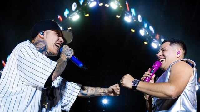 Santa Fe Klan y Eduin Caz