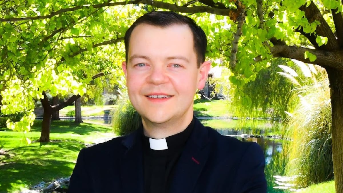 Por qué Adam Kotas ya no es sacerdote de la Iglesia Católica? Esto fue lo que dijo el padre viral de TikTok