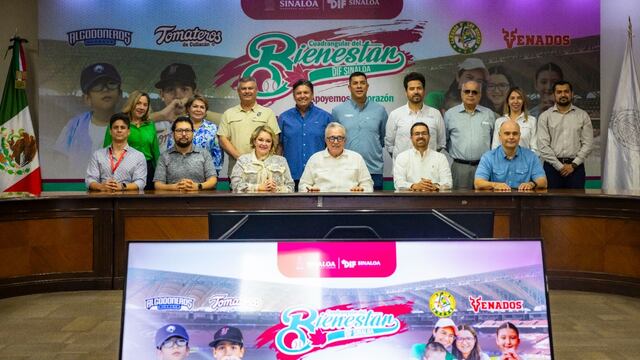 Rubén Rocha en Cuadrangular del Bienestar de Beisbol DIF Sinaloa