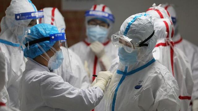 Médicos en China.