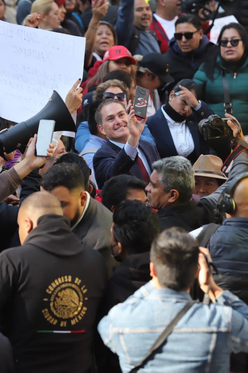 Javier López Casarín destaca avances en la alcaldía Álvaro Obregón.