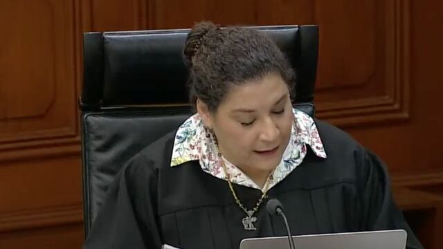 Lenia batres Guadarrama en sesión de la SCJN