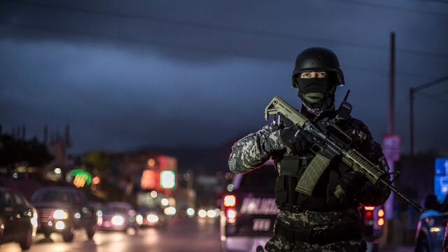 Hay gente violenta que se pasea con armas, según Aldo Fasci