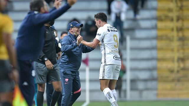 Andrés Lillini y Juan Dinenno celebran el gol