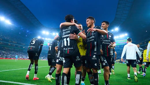Rayados cae ante San Luis y complica su pase a la Liguilla