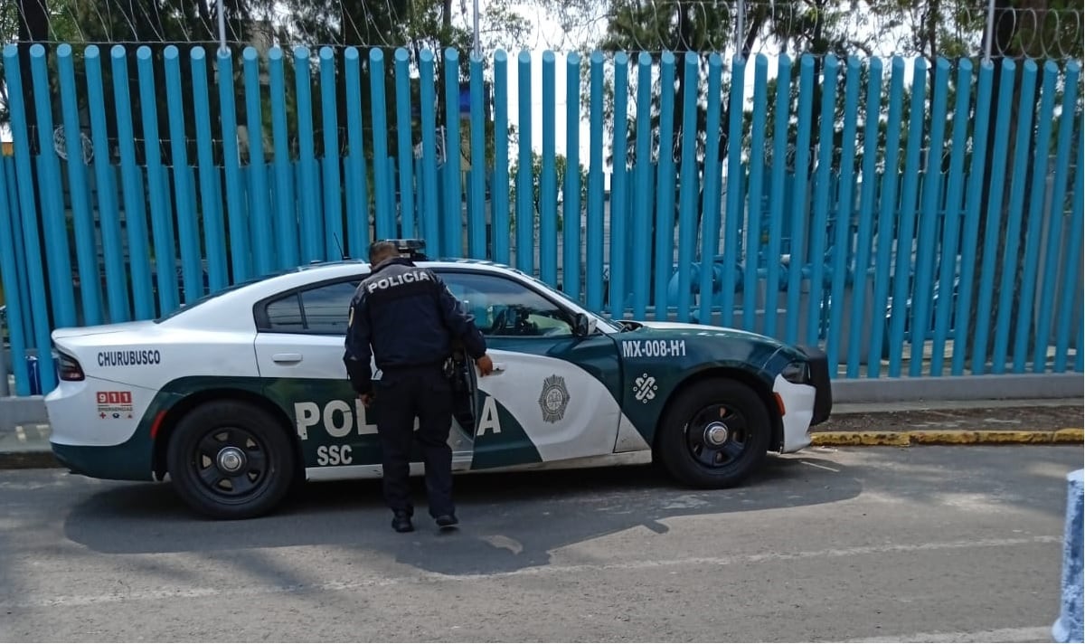 Policías extorsionan a hombre para no acusarlo de matar a su padre