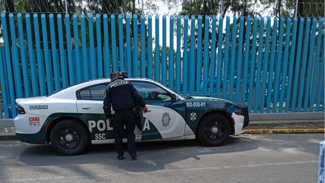 Policías extorsionan a hombre para no acusarlo de matar a su padre