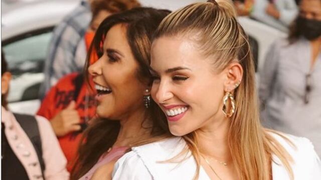 Mariana Rodríguez y Gloria Trevi