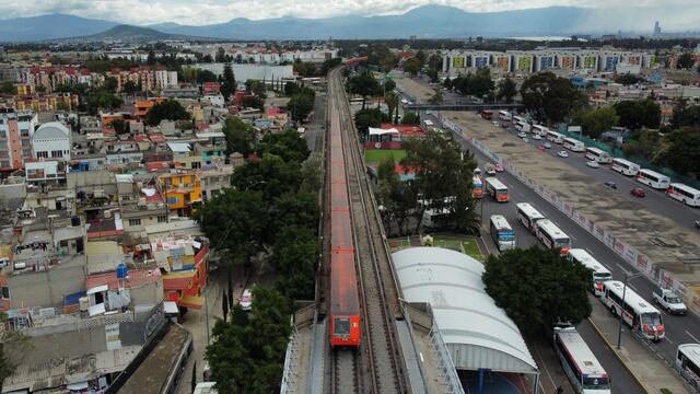 Empleado del Metro CDMX muere estación Pantitlán