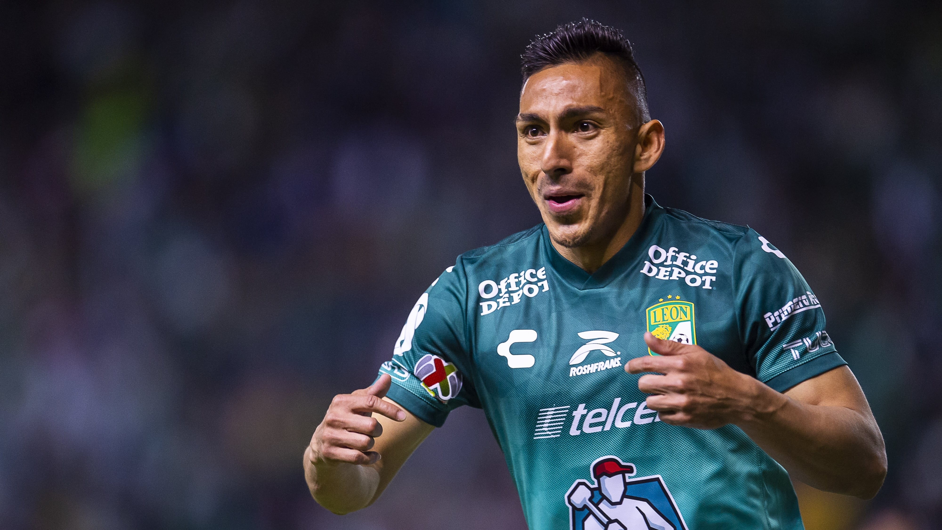 Ángel Mena