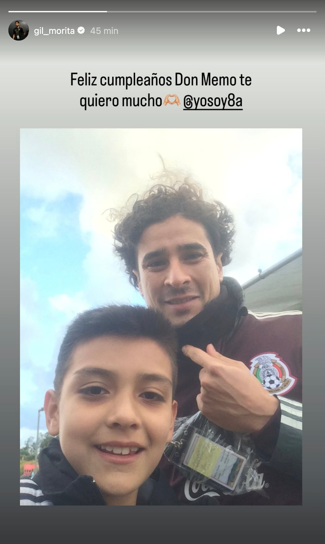 Gil Mora sorprende con inesperada foto junto a Memo Ochoa por su cumpleaños