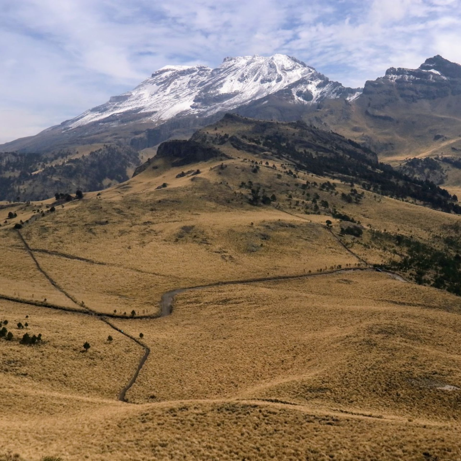 ¿Y si la montaña nunca se llamó Paso de Cortés? El secreto sagrado que despierta entre los volcanes